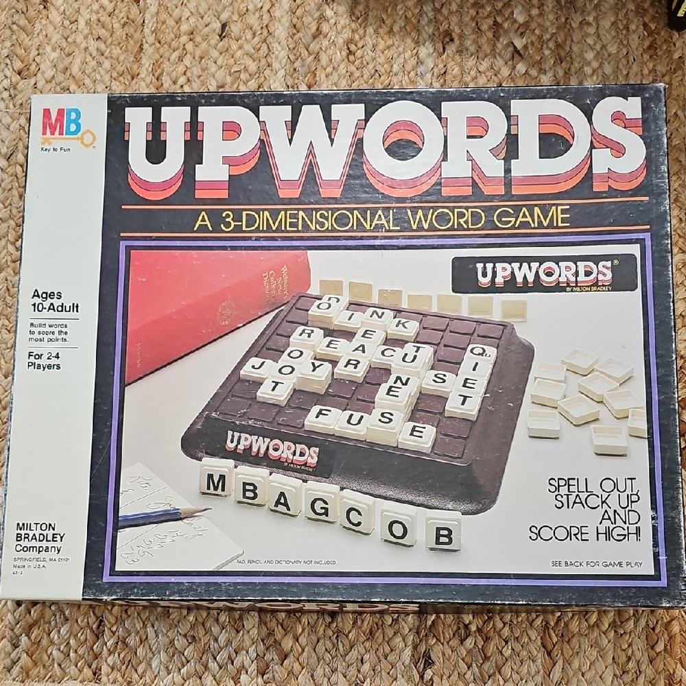 1983 Upwords 3D Word Game - Black and White . 1 Missing Tile Rack. Made In USA